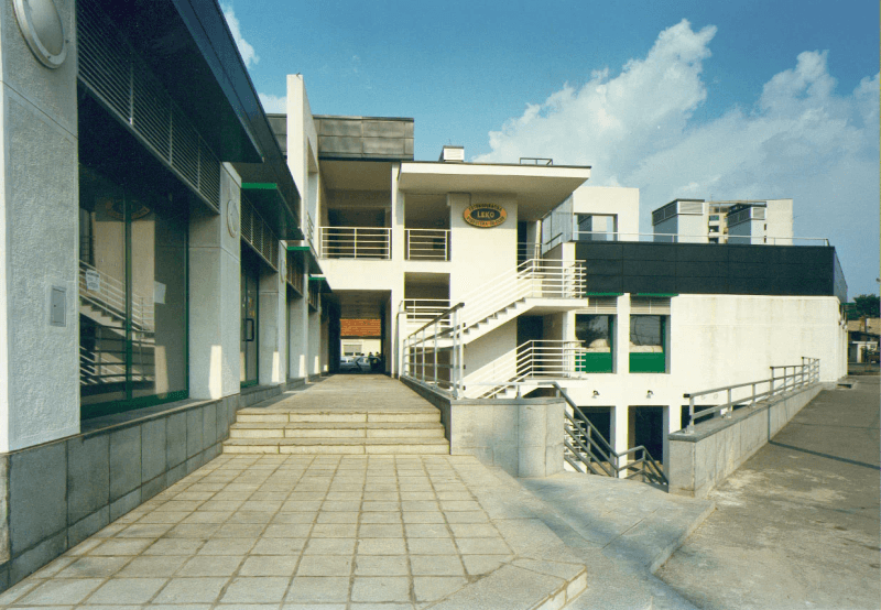 1993. Trgovački centar na terminalu ZET-a, Črnomerec, Zagreb